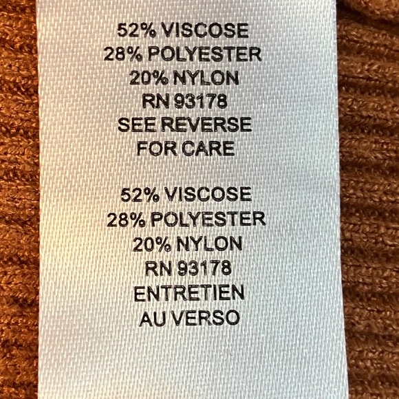 TAHARI KNIT SWEATER TOP - Picture 4 of 6